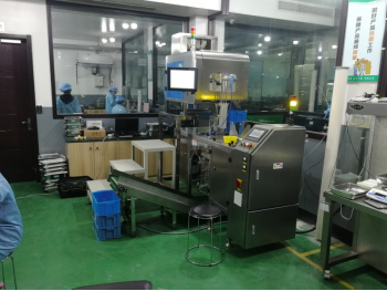 银触点视觉数粒机交付客户使用